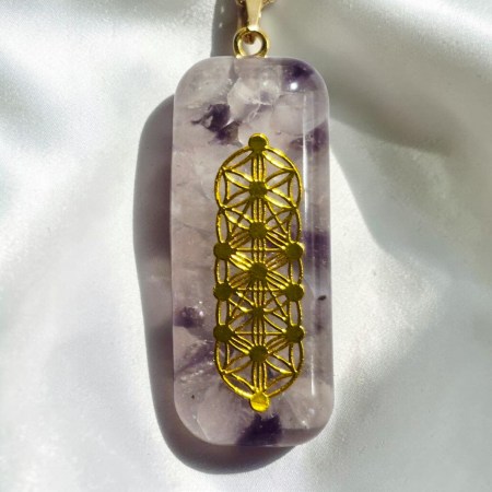 pendentif orgonite améthyste fleur de vie